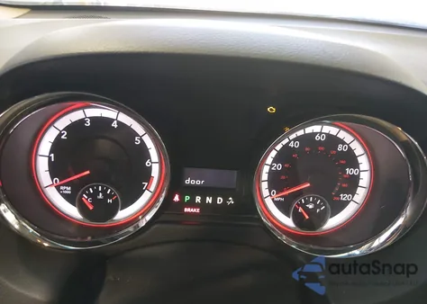 2014 Dodge Grand Caravan Sxt z USA, uszkodzony, nr VIN 2C4RDGCG2ER202249